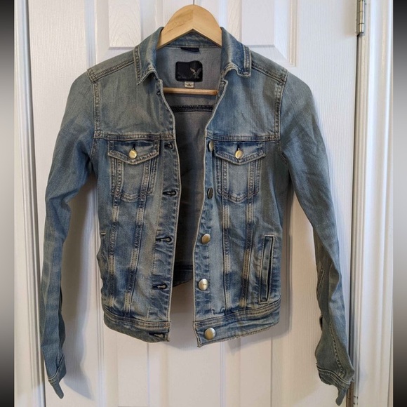 American Eagle Jean Jacket - Picture 1 of 1